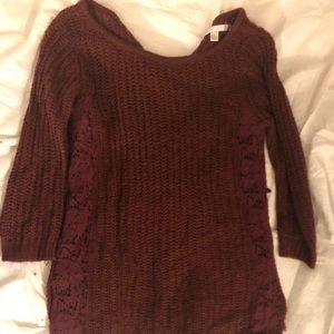 Maroon sweater